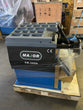 Load image into Gallery viewer, Wheel Balancer CB-3550,10-28&quot;, Computerized, +/- 1 gram of Accuracy
